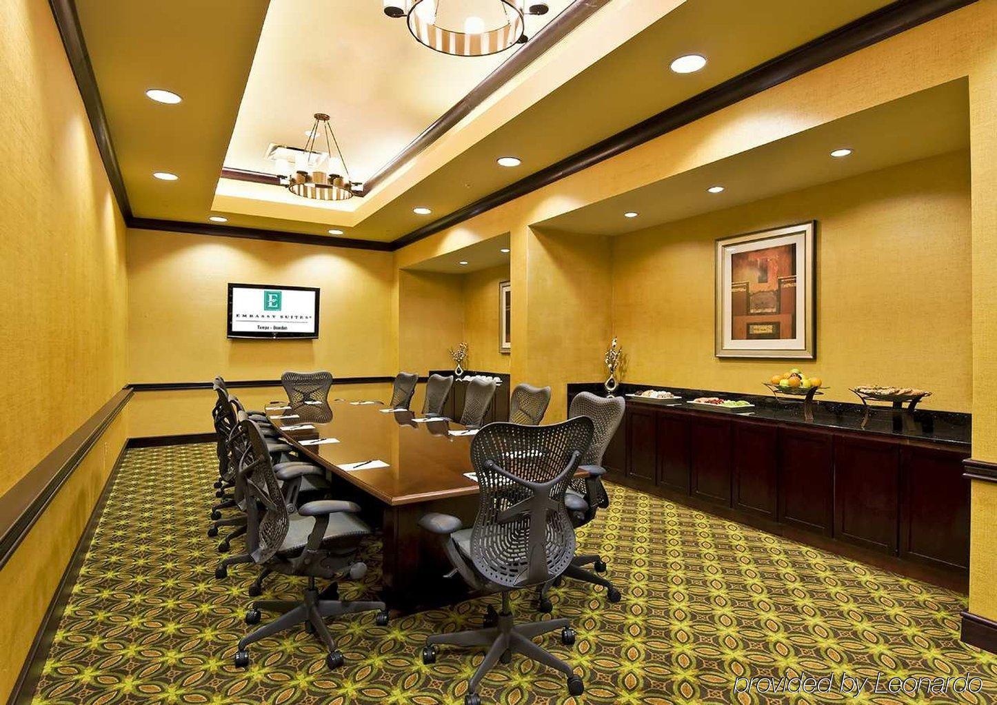 Embassy By Hilton Brandon Hotel 4*
