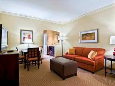 Embassy By Hilton Brandon 4* Tampa